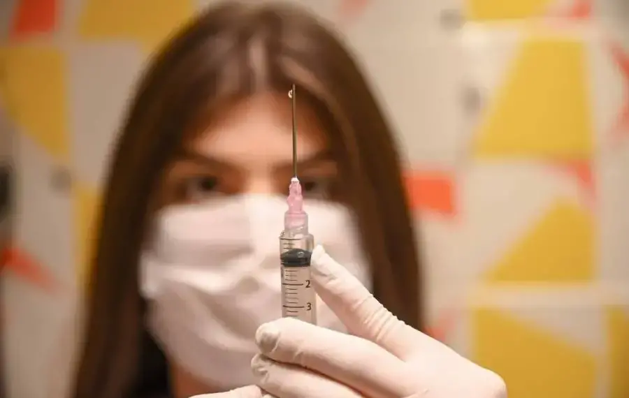 Ministério da Saúde e SESI promovem vacinação nas indústrias nesta sexta, 23