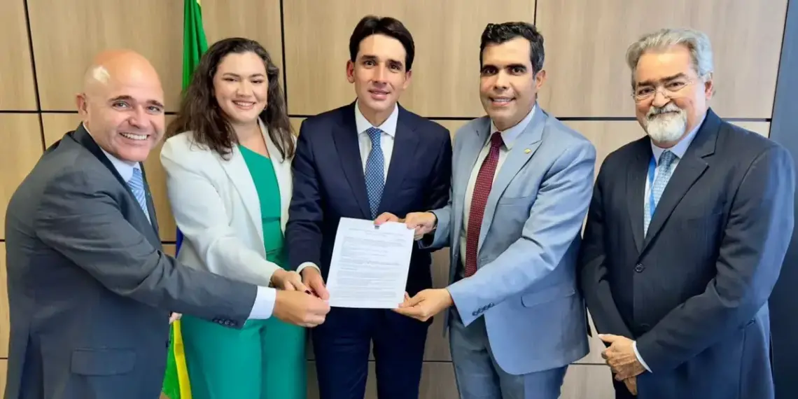 Em audiência com Ricardo Ayres, ministro de Portos e Aeroportos projeta concessão hidroviária com derrocamento do Pedral de Lourenço até o fim de 2026