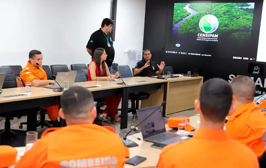 Secretaria do Meio Ambiente promove capacitação para otimizar uso da ferramenta Painel do Fogo no combate às queimadas