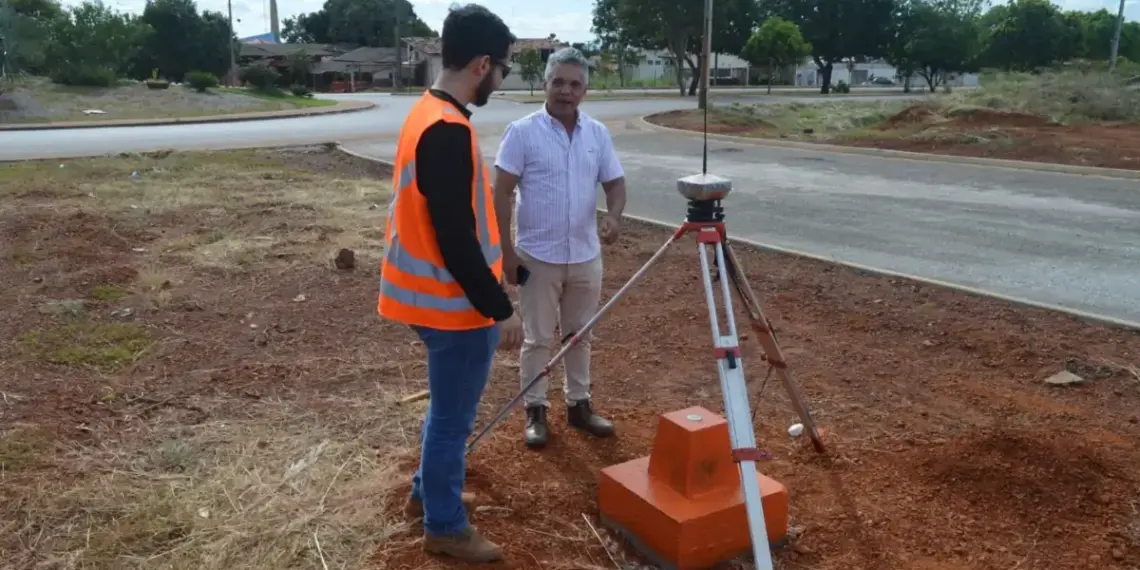 Porto Nacional instala marco geodésico para servir de base para projetos de engenharia, pesquisas acadêmicas e diagnósticos