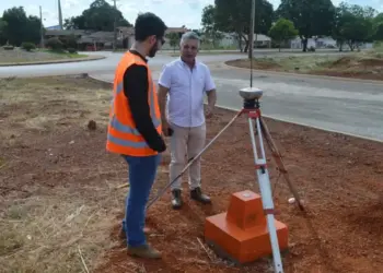 Porto Nacional instala marco geodésico para servir de base para projetos de engenharia, pesquisas acadêmicas e diagnósticos