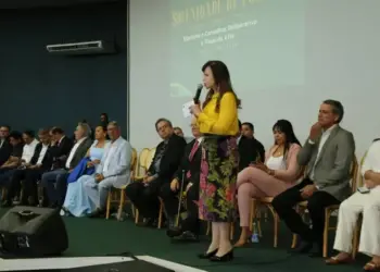 Senadora Professora Dorinha prestigia solenidade de posse da nova diretoria da ATM