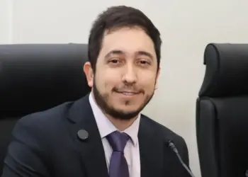 Câmara de Palmas aprova requerimento de Thiago Borges que pede criação da Frente Parlamentar Cristã