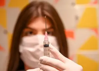 Ministério da Saúde e Sesi promovem vacinação nas indústrias nesta sexta-feira; no Tocantins serão ofertados três imunizantes