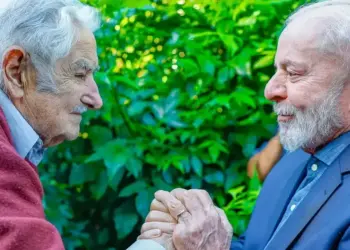 Pepe Mujica morre aos 89 anos; para Lula, ex-presidente do Uruguai mostrou “que luta política e doçura podem andar juntas”