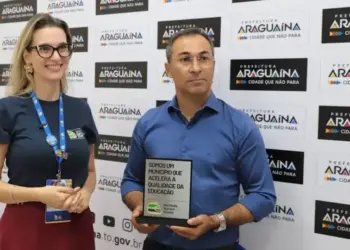 Araguaína recebe prêmio do Instituto Ayrton Senna por acelerar a qualidade da educaç