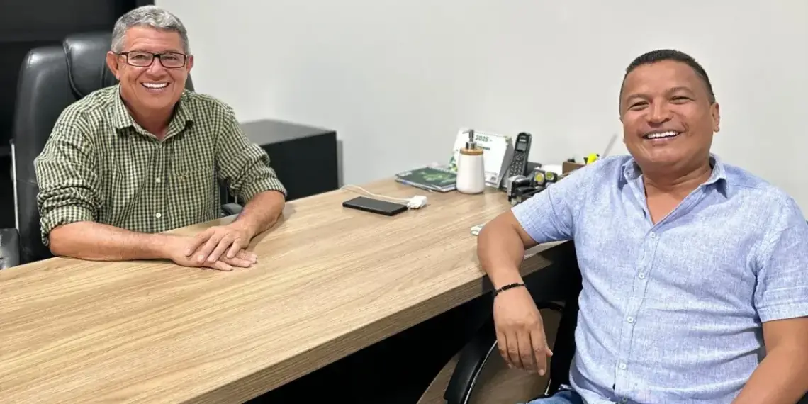 Prefeito Auri-Wulange volta a filiar Axixá à ATM, mas avisa: “Defendemos uma independência inalienável”