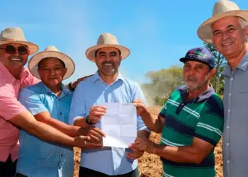 Em Nova Rosalândia, governador Wanderlei Barbosa lança projeto de distribuição de 35 mil toneladas de calcário para agricultores familiares