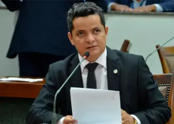 De autoria de Jorge Frederico, Aleto aprova requerimento que propõe criação do Passe Livre Estudantil Estadual