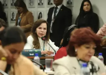 Senadora Dorinha cobra mais protagonismo feminino nas agendas do BRICS e defende educação como base do empoderamento das mulheres