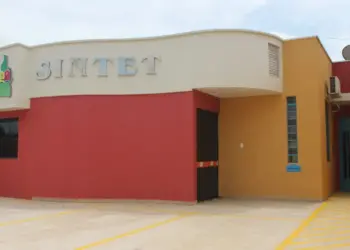 Prefeito Auri-Wulange volta a filiar Axixá à ATM, mas avisa: “Defendemos uma independência inalienável”