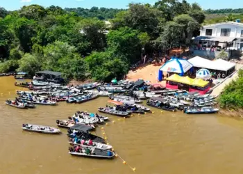 7º Torneio Araguaína de Pesca Esportiva reúne mais de 500 pescadores do TO, MA e PA em competição no Rio Araguaia; com 1,02 metros a Pirarara foi a vencedora da categoria
