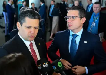 BILHETE DO CT | Para eleitor tocantinense, sobre o novo momento em que entra o País com o Congresso declarando guerra ao governo Lula