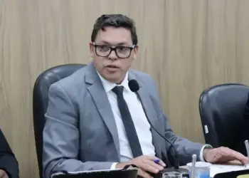 Ivanilson Marinho esclarece que não mirou em Alexandre Guimarães ao criticar em discurso candidatos que buscam “comprar” lideranças de Gurupi