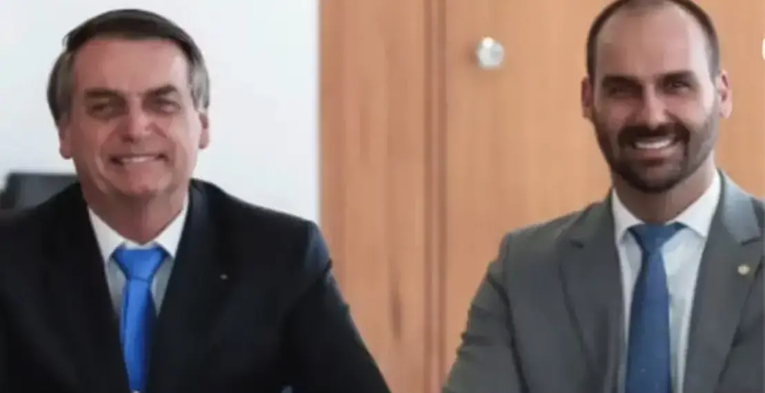 Bolsonaro diz à PF que enviou R$ 2 milhões para bancar as despesas do filho Eduardo nos Estados Unidos