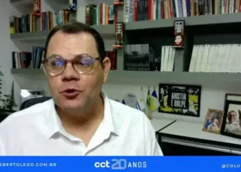 RESUMO | Vicentinho Jr briga com os fatos quando culpa Lula por tarifaço para agradar bolsonaristas; Amastha se mostra à vontade com Carlos Velozo: rei morto, rei posto