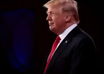 Presidente Trump confirma taxação de 50% dos produtos brasileiros e fala em “ameaça incomum e extraordinária”