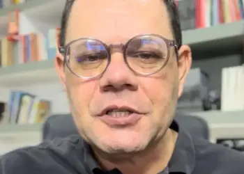 RESUMO | PGR pede condenação de Bolsonaro e mais 7 golpistas; Alckmin não vem ao TO para coordenar crise do tarifaço; o que é e o que não é gastança