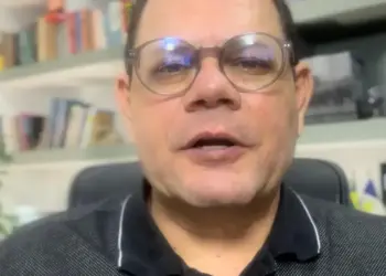 RESUMO | Com mudanças às vésperas da decisão de Zanin sobre Eduardo, Velozo mostra acreditar que ficará no comando de Palmas