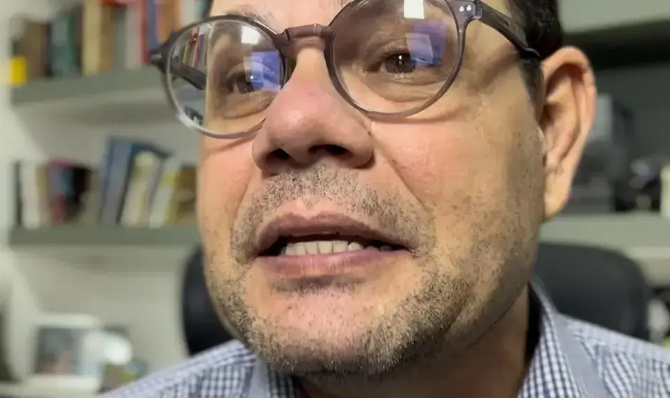 RESUMO | Amastha atuou em 3 frentes para tentar se manter na Zeladoria: mostrou serviço, argumentou e enviou carta; já não passou da hora de tirar Thiago Barbosa da prisão?