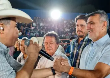 Na abertura da 21ª Expo Araguaçu, Amélio Cayres afirma que "É no campo que o Tocantins se fortalece"