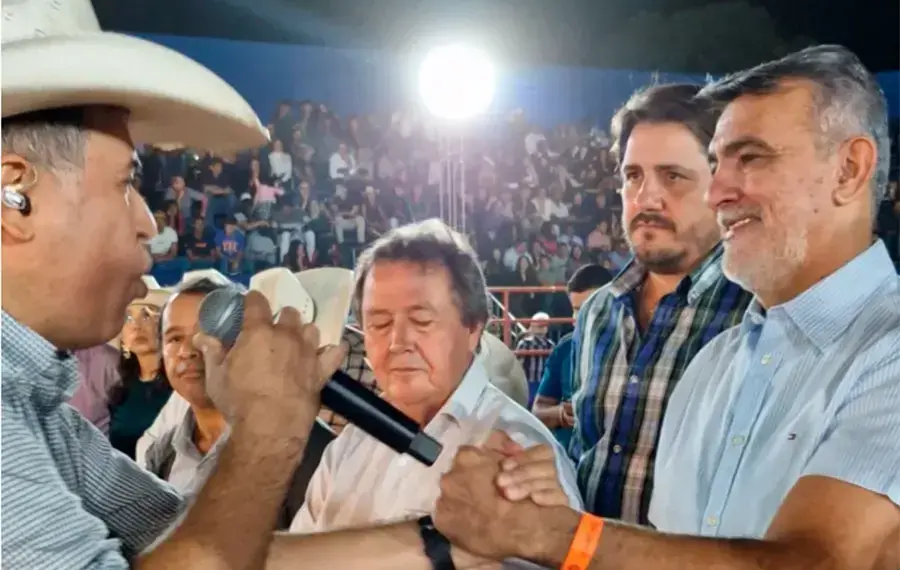 Na abertura da 21ª Expo Araguaçu, Amélio Cayres afirma que "É no campo que o Tocantins se fortalece"