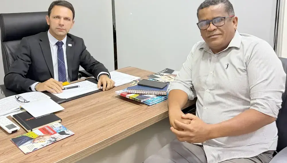 EM OFF | No rompimento de Amastha, Júnior Brasão também decide ficar com prefeito Eduardo; na volta da Aleto, Zoneamento Ecológico-Econômico do Estado promete polêmica