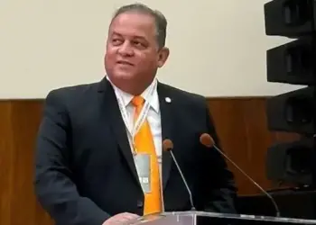 Vice-presidente do Senado Eduardo Gomes destaca importância da cooperação institucional na abertura do XIII Fórum Jurídico de Lisboa