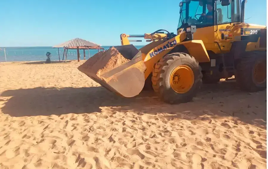 Com a chegada da temporada de férias, Praias da Capital ganham reforço na manutenção e limpeza para melhor atender visitantes