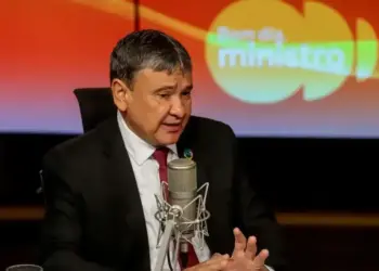 Tarifaço pode desequilibrar mercado interno no Brasil, alerta ministro da Assistência Social