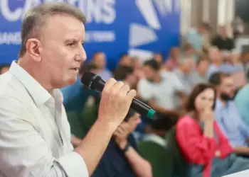 Cardiologista de Eduardo, Andrés Sánchez já havia alertado na 6ª para riscos a que prefeito estava exposto; médico diz que estresse emocional agrava quadro