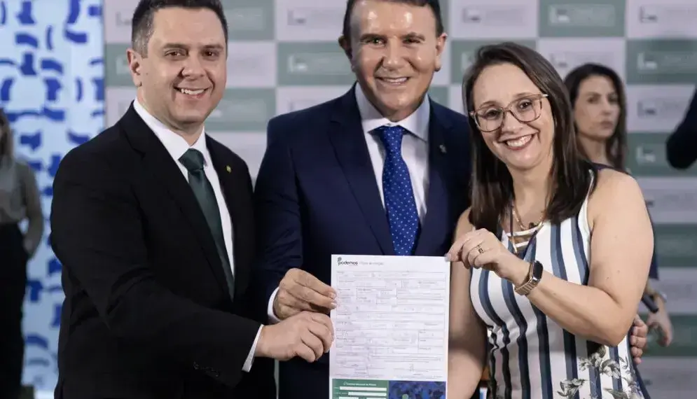 EM OFF | Apesar da pré-candidatura de Raul Guimarães, vereadores do MDB de Araguaína buscam outros caminhos; Eduardo Siqueira comemora volta de Tiago Dimas à Câmara e desagrada grupo de Lázaro Botelho