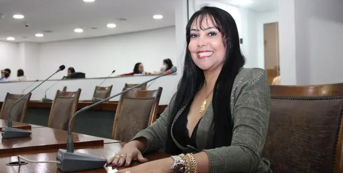 BILHETE DO CT | Para Janad Valcari, sobre sua postura no afastamento do prefeito Eduardo Siqueira Campos