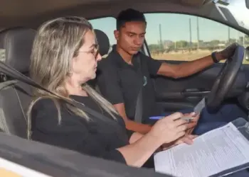 Sancionado, CNH Cidadã garante a gratuidade na emissão da habilitação para pessoas de baixa renda ou em situação de vulnerabilidade 