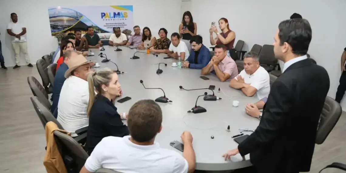 Agenda de alinhamento entre Paço e Câmara reúne 19 vereadores; Amastha e Vinícius Pires não participam
