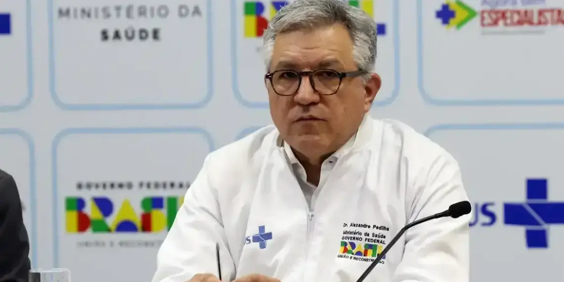 EUA revogam vistos de funcionários do governo ligados ao Mais Médicos e Padilha reage: “Saúde e soberania não se negociam”