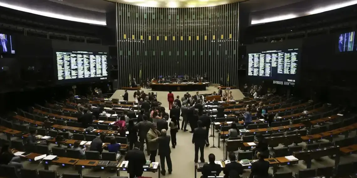 EM OFF | Paraná Pesquisas mostra liderança de Dorinha rumo ao Palácio neste momento, mas indecisos somam 71%; dos municípios do TO, 80% têm orçamento menor que emendas de um congressista; Wanderlei chama oposição de “fraca”