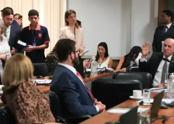 CCJ do Senado aprova novo código eleitoral com 900 artigos, que segue para Plenário; texto ainda terá que passar pela Câmara