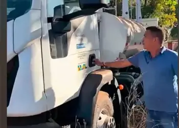 Auri-Wulange anuncia entrega de caminhão-pipa destinado por senadora Dorinha para Axixá do Tocantins