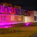 Palmas ilumina espaços públicos na cor lilás em apoio à campanha de combate à violência contra a mulher