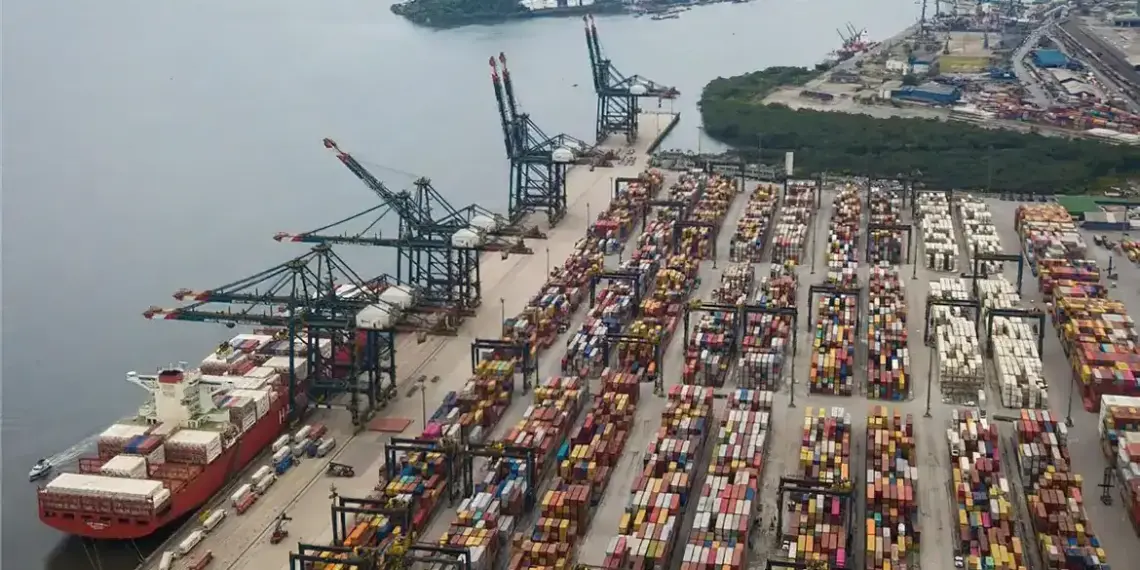 Tarifaço sobre 36% das exportações brasileiras para os Estados Unidos entra em vigor nesta quarta-feira