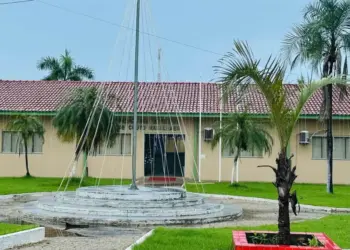 Com apenas 29% de efetivos, Couto Magalhães firma acordo para concurso com 195 vagas