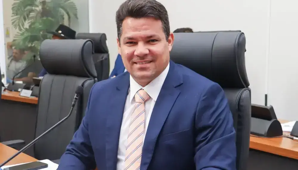 Com o tempo da liderança, Amastha volta a criticar MP da Merenda; base reage e põe gestão do colega como prefeito à prova