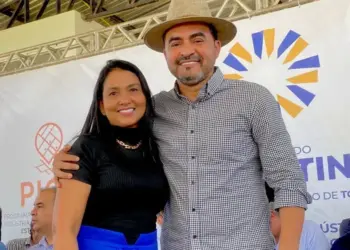 EM OFF | Deputada Vanda Monteiro é reincorporada na base de Wanderlei; vice Carlos Velozo não pisa no gabinete desde o retorno de Eduardo; vereadora Thamires cobra isonomia da Câmara