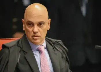 Alexandre de Moraes diz não haver dúvida sobre tentativa de golpe e aponta ex-presidente Bolsonaro como líder