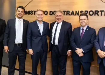 Ministro dos Transportes garante entrega da nova ponte entre Aguiarnópolis e Estreito antes de 20 de dezembro