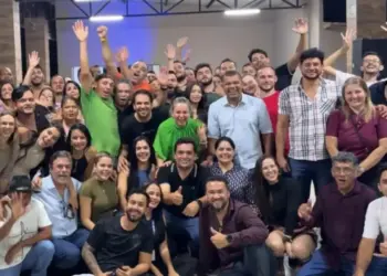 Festa de aniversário de secretário aproxima Luana Nunes, filha de Josi e pré-candidata, de vereadores