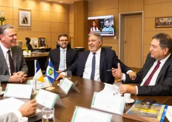 Em Brasília, Laurez pede ao ministro da Agricultura apoio na conservação de estradas vicinais e tem agenda com André de Paula, da Pesca
