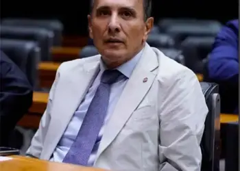 Gaguim apresenta na Câmara dos Deputados projeto para monitoramento da saúde dos solos no Brasil