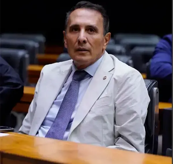 Gaguim apresenta na Câmara dos Deputados projeto para monitoramento da saúde dos solos no Brasil